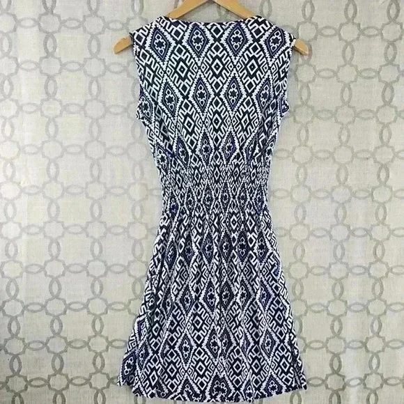 VLD Sleeveless Draped Neckline Geomatic Print Mini Dress S -391/6 - Picture 2 of 9